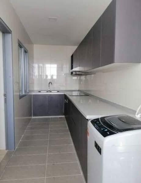 Lakefront Residence - 5
