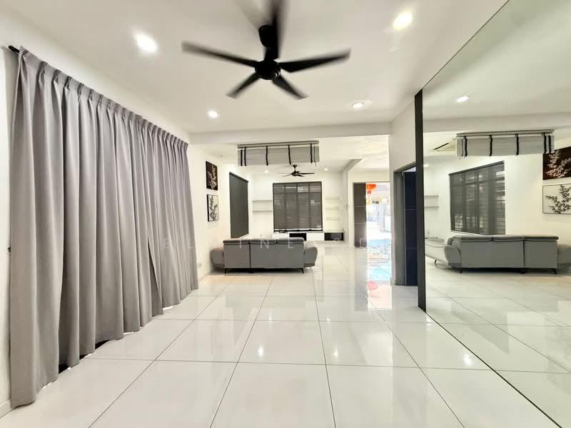 Taman Megah Ria - 3