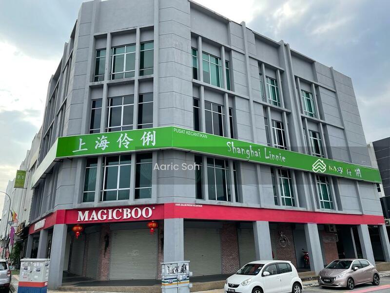 Bandar Baru Sri Petaling - 1