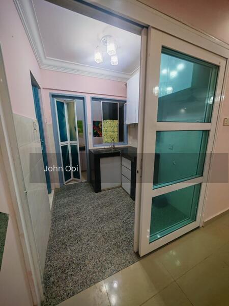 Lakeview Apartments - 5