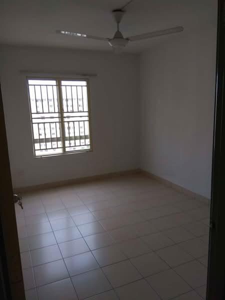 Plaza Metro Prima - 5