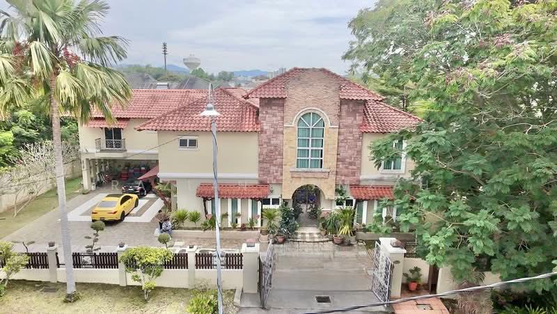 Impian Golf & Country Resort Saujana - 1