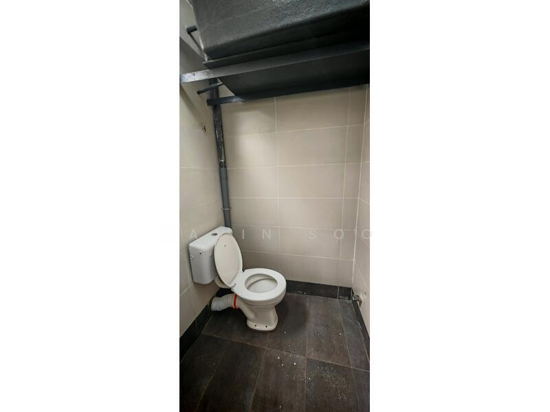 Flat Taman Ungku Tun Aminah - 4