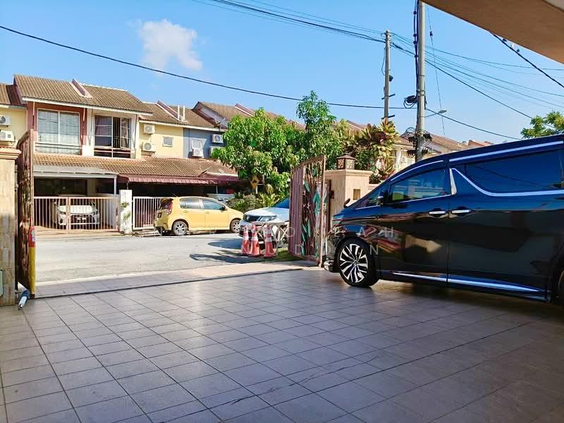 Bandar Country Homes - 3