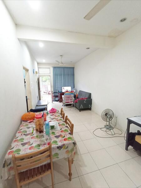 Bandar Saujana Putra - 1