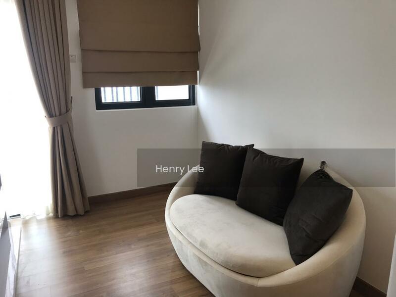 Symphony Tower (Menara Simfoni) - 2