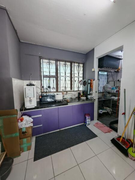Flat Taman Ungku Tun Aminah - 2