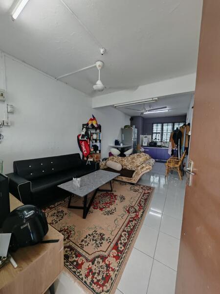 Flat Taman Ungku Tun Aminah - 1