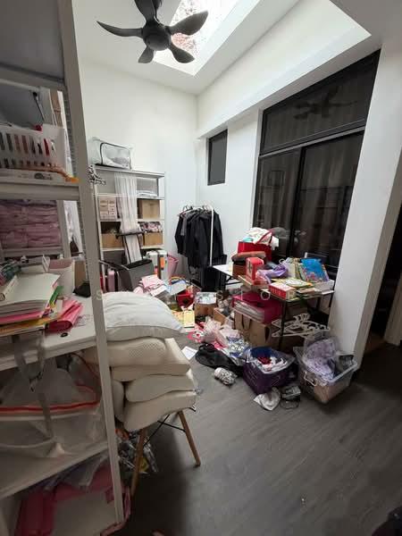 Garden Villas, Bukit Indah - 4