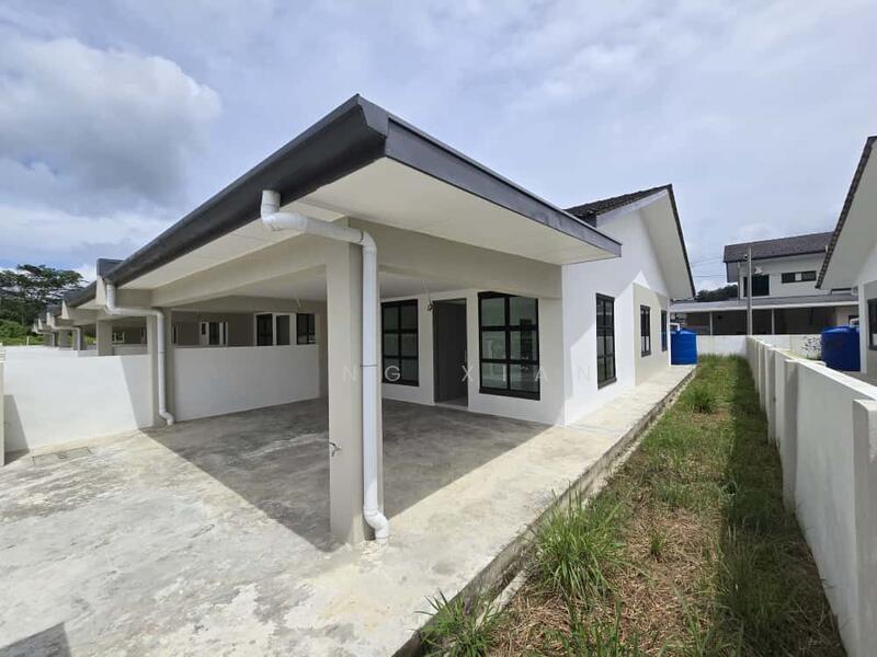 10th Mile Single Storey Corner - 3