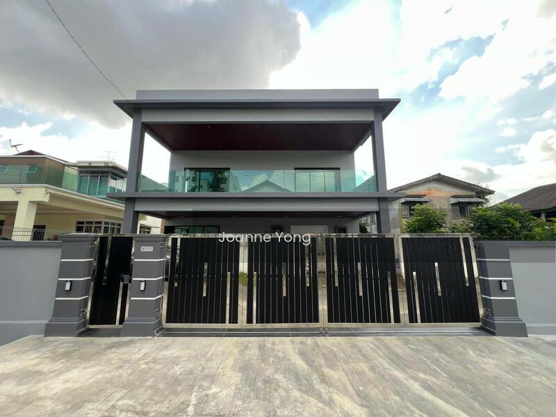 Double Storey Bungalow @ 16 Jalan Angsana, Taman Kebun Teh, Jb Town, Taman Melodies, Suria, Majidee - 3
