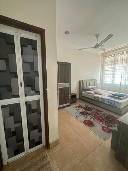 Indera Mahkota 15 - 5