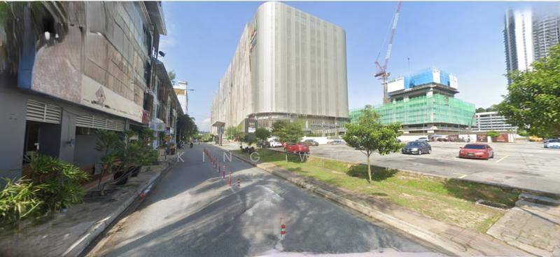 taman melawati lorong sarawak 3 sty shoplot . opposite melawati mall . 22x80 - 1