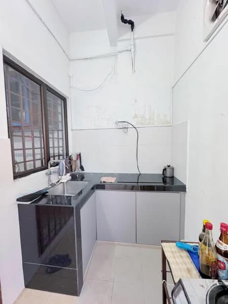 Taman Mount Austin - 2