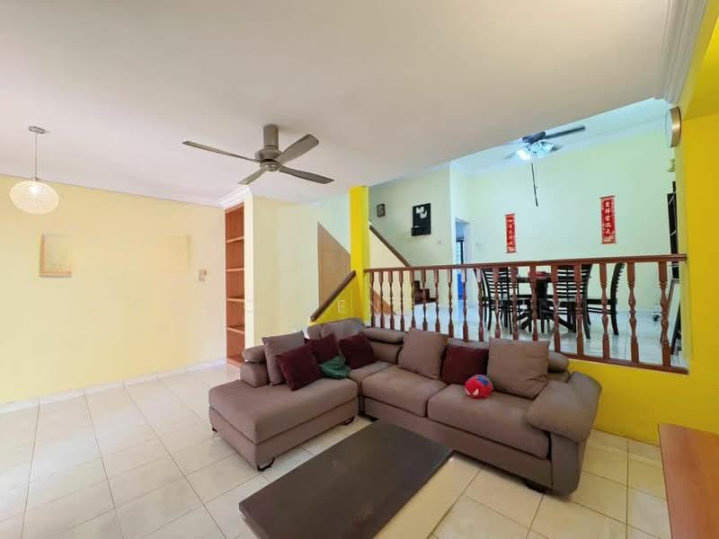 Taman Mount Austin - 1