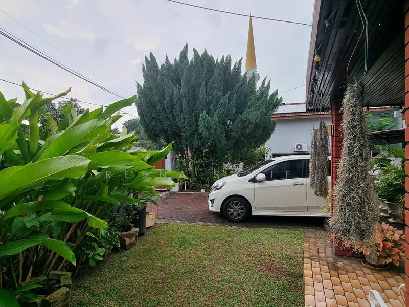 Bungalow 1 Storey Ss1 Kampung Tunku Petaling Jaya - 2