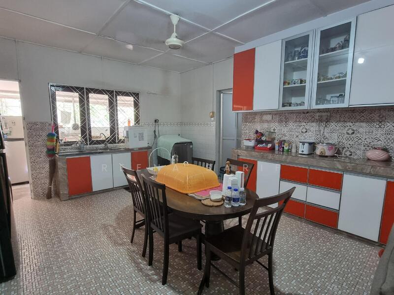 Bungalow 1 Storey Ss1 Kampung Tunku Petaling Jaya - 4