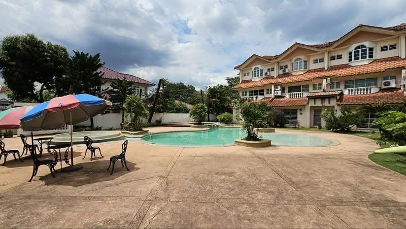 Se7en @ Thompson Residences - 1