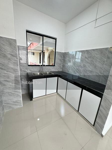 Flat Taman Perling - 5