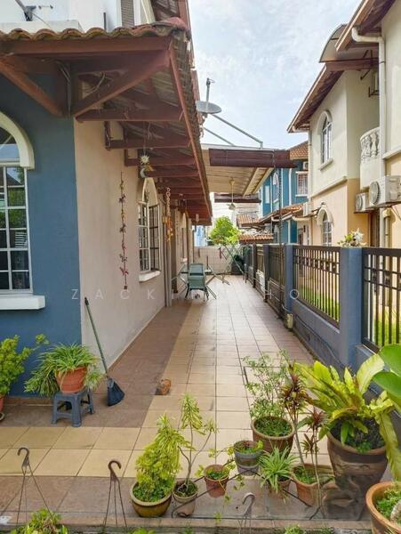 Partially Furnished 2 Sty Semi D Kemuning Greenhills Kota Kemuning - 2