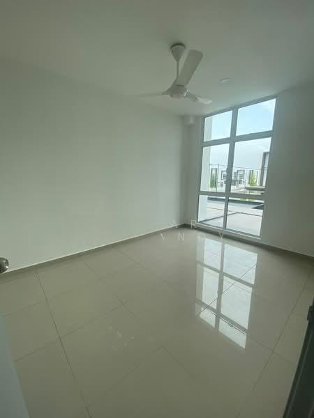 Rumah Teres Dua Tingkat untuk Dijual di Lunas - 5