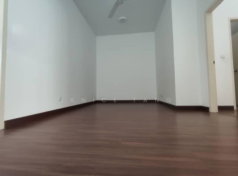 Bandar Setia Alam: Conicus - 4