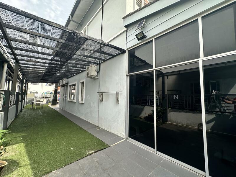 Seksyen 32, Bukit Naga - 5