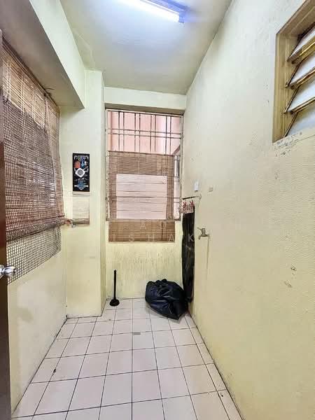 Pangsapuri Sri Cempaka - 4