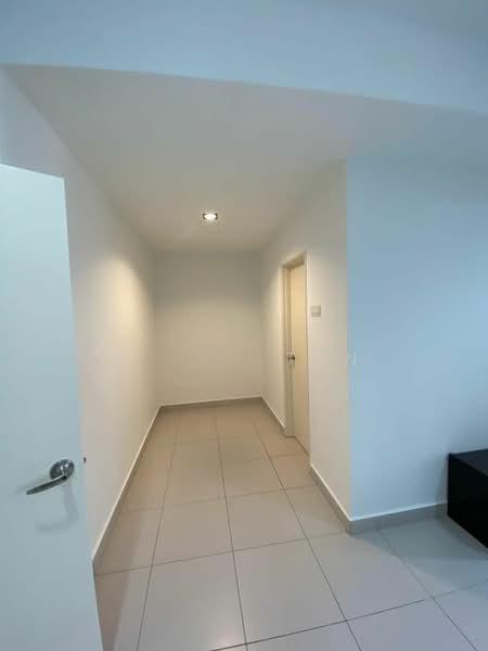 2-storey Terrace House at Lakeside Residences - 4