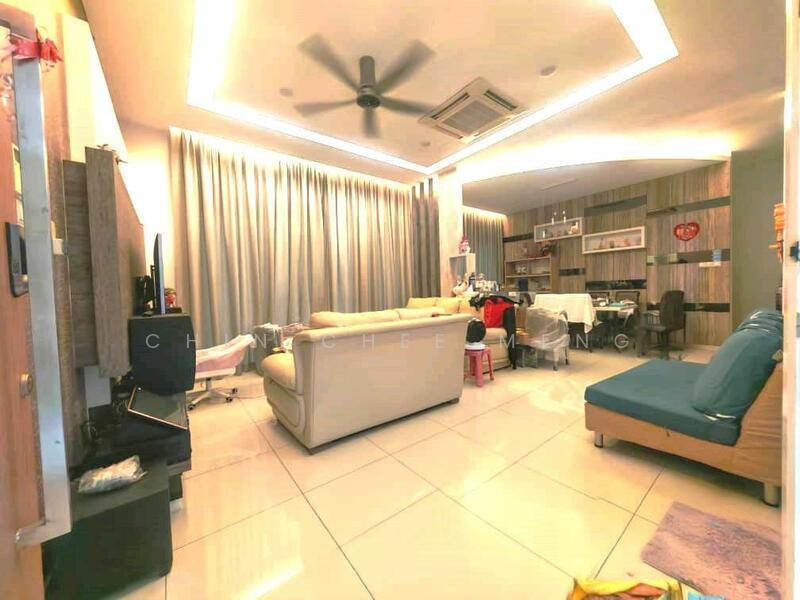 Twin Palms @ Sungai Long - 1