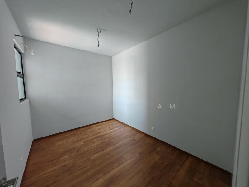 Admiral Residences - 4