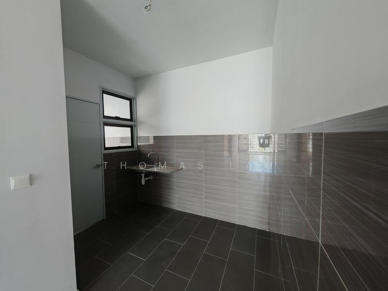 Admiral Residences - 4