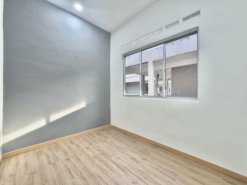 Taman Pulai Utama - 4