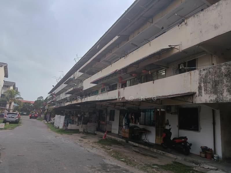 Flat Taman Ungku Tun Aminah - 1