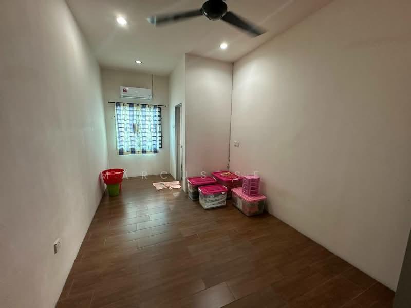 Taman Tasek Jaya - 4