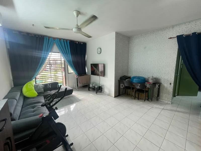 Idaman Apartment - 1