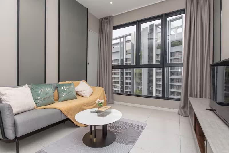 Alanis Residence - 1