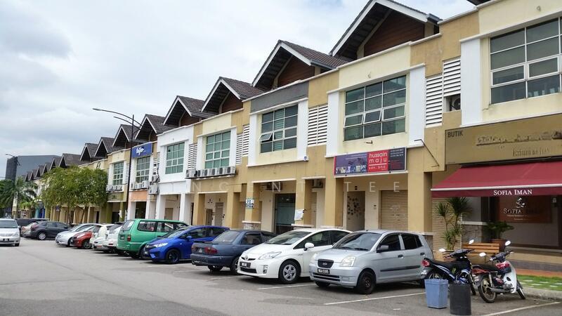 3Sty Shop Facing Carpark Bistari DE Kota Damansara - 4