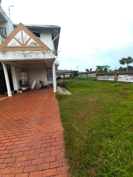 Taman Johor Jaya - 4