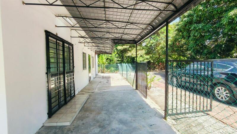 CORNER LOT Single Storey Bandacaya 1 Jalan Kebun Seksyen 30 Shah Alam - 5