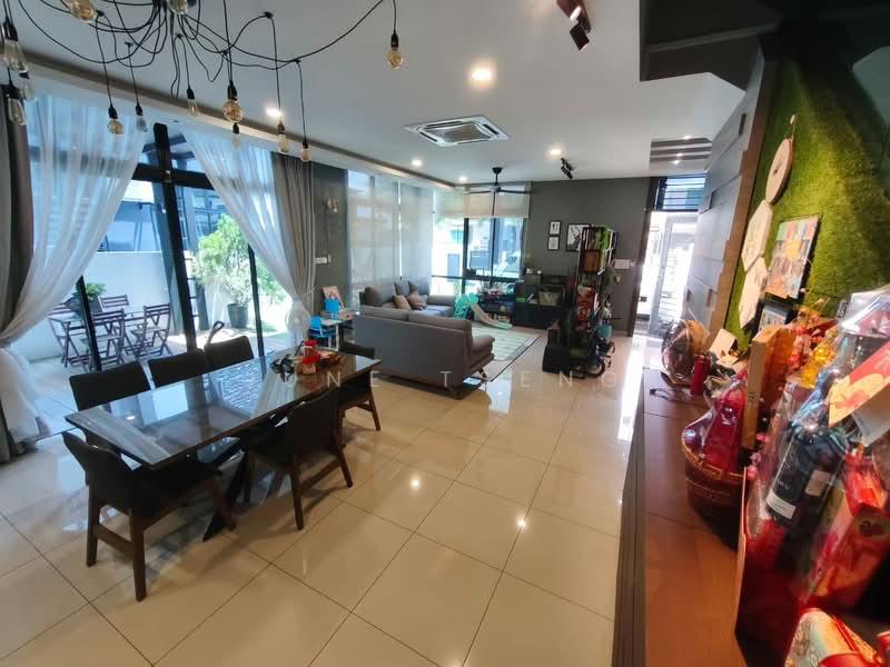 BANDAR CEMERLANG - 1