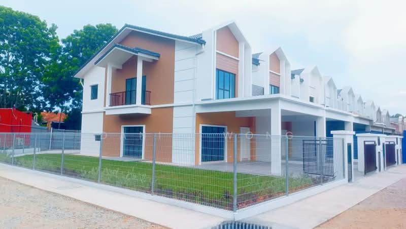 New Seri Kembangan Equine terrace near MRT station, aeon, Cyberjaya - 2