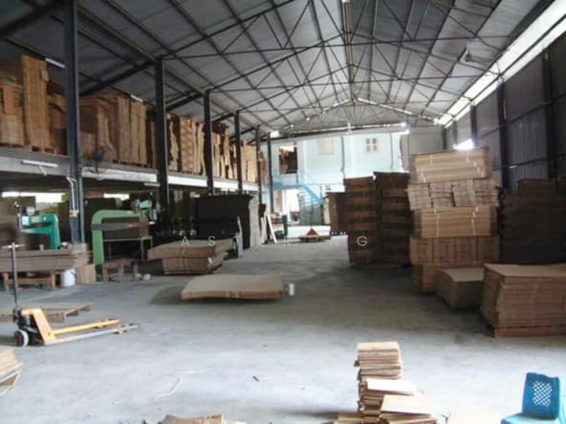 (1st Grade Land)Factory with 2 Storey Office For Sale at Simpang Ampat - 1