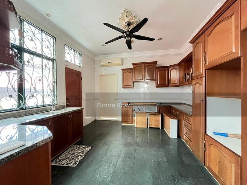 Oncidium Heights - 4