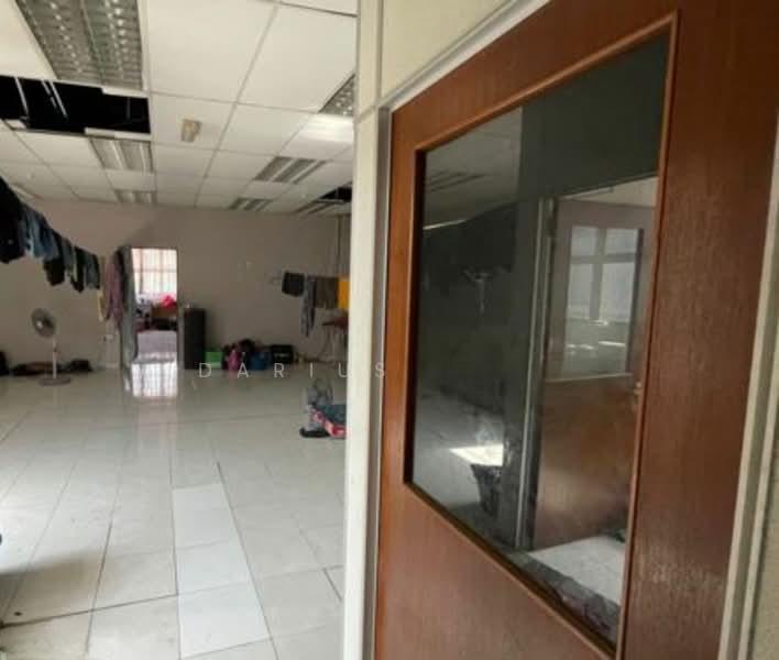 Desa Plentong Industrial Park - 3