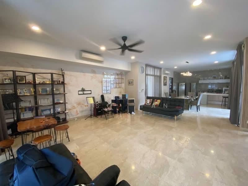 East Ledang Easts Ledangs - 1