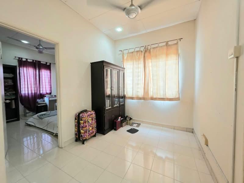 Divya, Saujana Rawang - 4