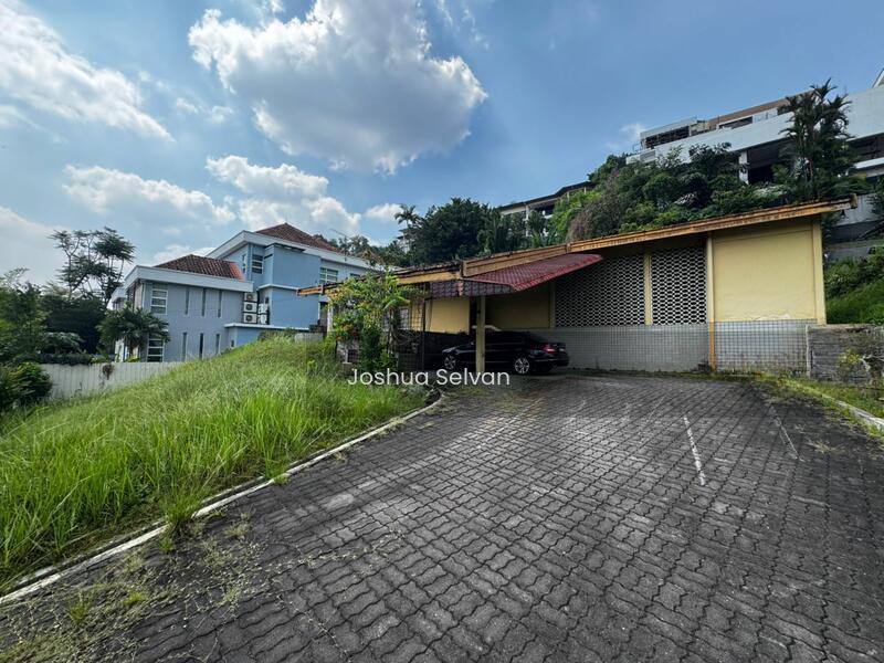 Bungalow at Taman Bukit Pantai - 3