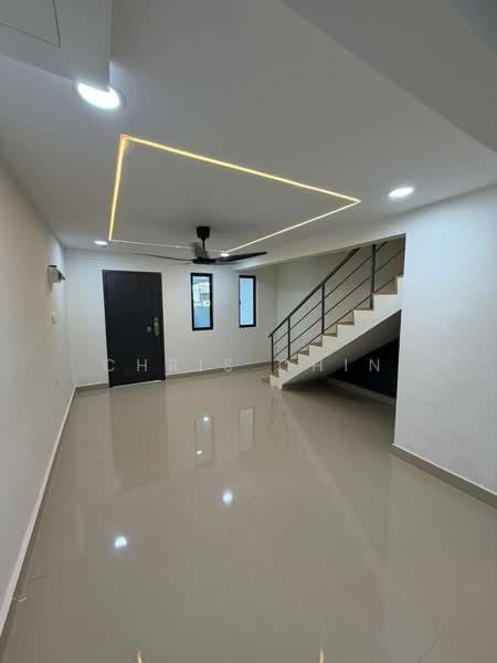 Taman Johor Jaya - 5