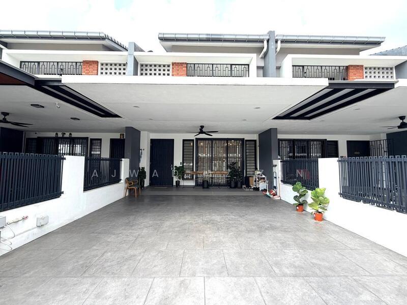 Elmina Green Three - 4